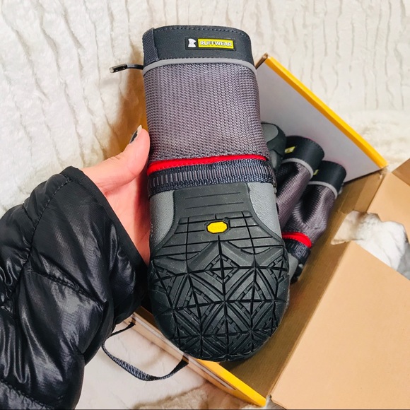 NWOT RUFFWEAR Winter Boots for Dogs Snow/Ice - Picture 1 of 16